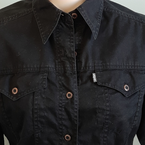 🅱️🅾️G🅾️ Levi's black denim shirt - Picture 2 of 4
